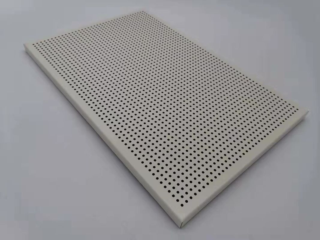 سفید رنگ پانل کامپوزیت آلومینیوم سوراخ دار 2000x10000mm برای سقف